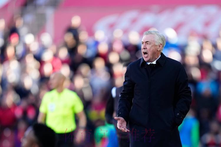 安帅:阿尔瓦罗可以给球队帮助 我们要去和劳尔聊聊